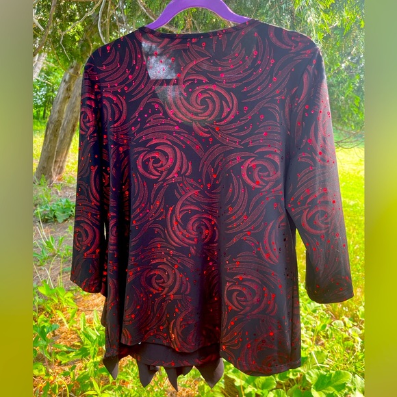 Sparkly Red Rose Pattern Ruffled Blouse - Picture 2 of 10